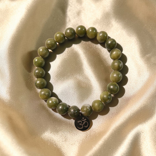 Bracelet "Mantra d'Ozora" Jade vert & Om