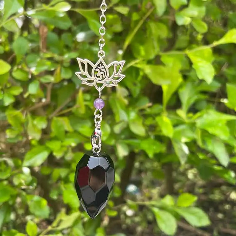 Pendule en pierre naturelle "Lotus & Om "