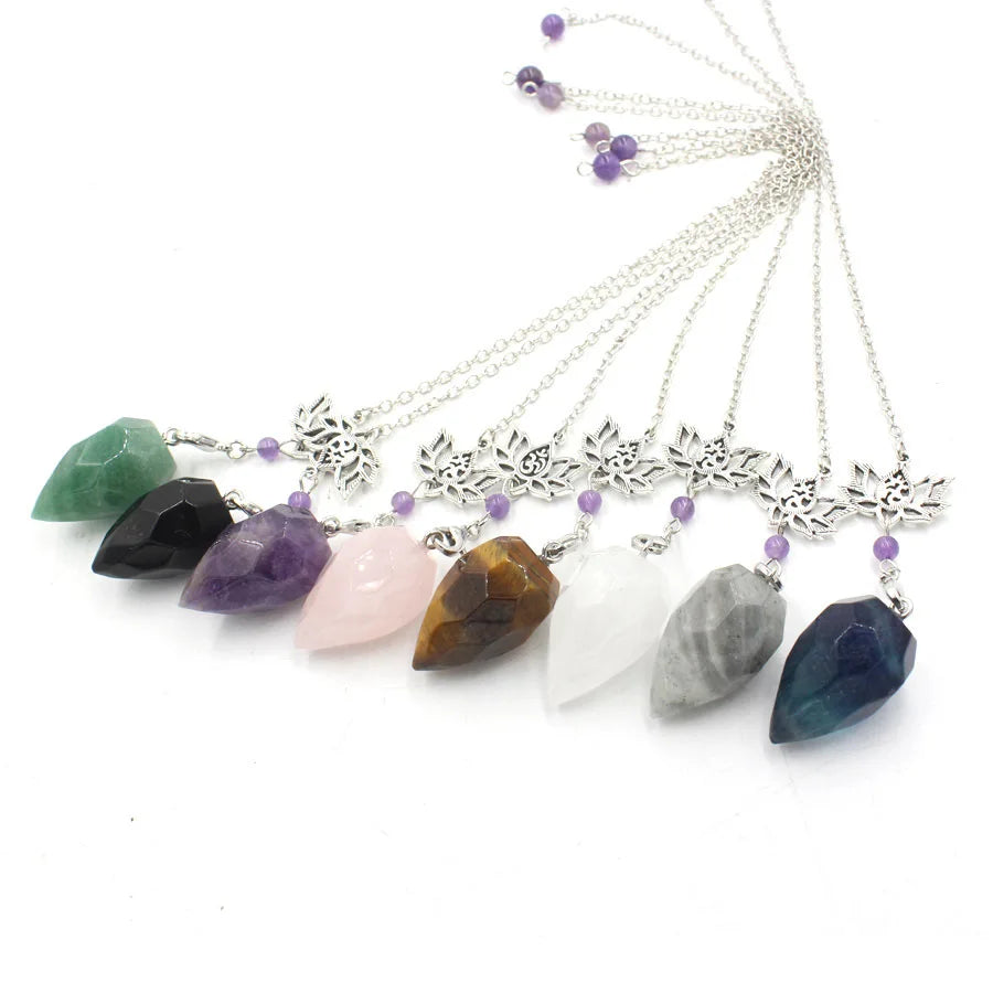 Pendule en pierre naturelle "Lotus & Om "